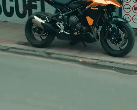 Moto de la escuela para las clases de licencia clase C